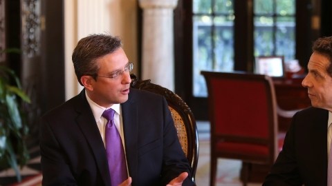 El gobernador  Cuomo promete presión por el DREAM Act.