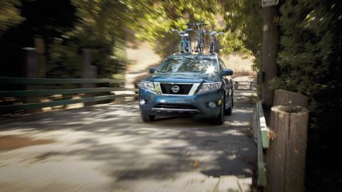 El Nissan Pathfinder ganó espacio y amplitud en su interior.