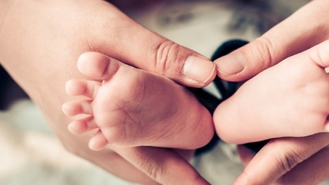 Los padres deben cuidar su salud para asegurar que su bebé nazca en óptimas condiciones.