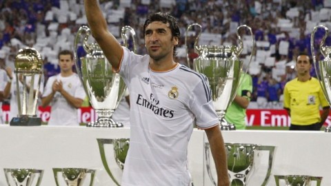 Raúl González, el histórico jugador del Real Madrid, se unirá al Cosmos en la próxima temporada.