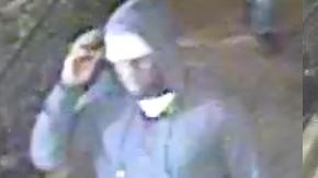 Sospechosos buscandos por robo de vivienda