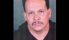 Se le ha dado la orden de registrarse como ofensor sexual de por vida.