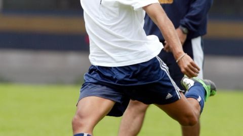 Hugo Sánchez Portugal, en su paso con Pumas en 2002, fue dirigido por su padre Hugo Sánchez Márquez.
