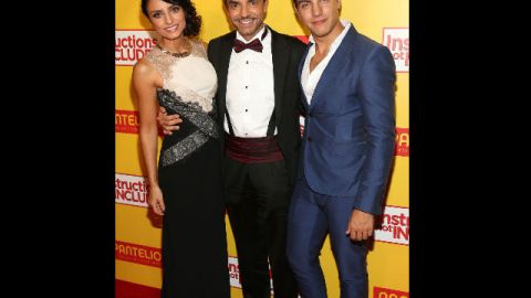Dos generaciones, un padre, dos hijos: Aislinn Derbez (izq.), Eugenio Derbez (centro) y Vadhir Derbez (der.).