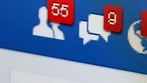 Antes de aceptar la solicitud de amista de tu ex, medita en estos puntos importantes.