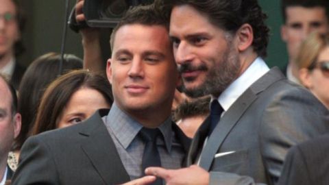 Joe Manganiello (izq) es admirado también por los hombres.