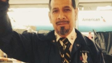 Esteban Rámirez, un mexicano que trabaja como asistente de sillas de ruedas en LaGuardia, ha sido víctima de abuso salarial.