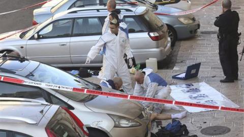 Los atacantes usaron  un hacha, un cuchillo y una pistola.