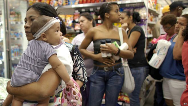 Venezuela vive escasez de mercancías.