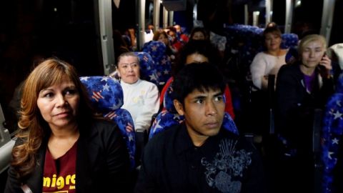 Inmigrantes partieron ayer hacia Las Vegas.