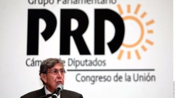 Cuauhtémoc Cárdenas presentó su renuncia como miembro del PRD.