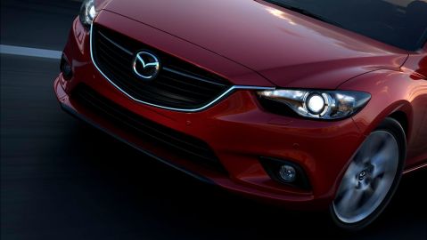El Mazda 6 necesita una actualización de software.