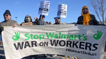Manifestantes hicieron sentir su voz en un Wal-Mart de New Jersey.
