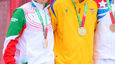 Los clavadistas Julian Isaac Sanchez (MEX), Sebastián Morales (COL) y  Rafael Quintero (PUE) en el podio.