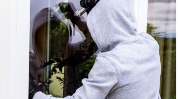 Según el FBI, más de 400 mil robos son cometidos en hogares a nivel nacional durante los meses de noviembre y diciembre.