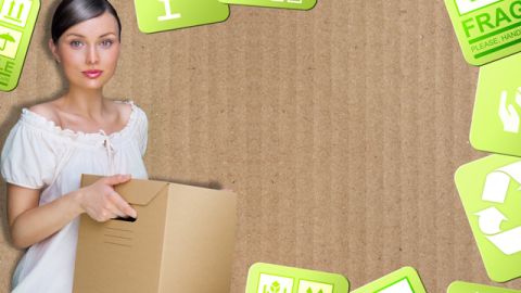 Reciclar al limpiar la casa es una medida ambiental.