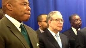 De izq. a der. el presidente del condado de Brooklyn Eric Adams, el contralor Scott M. Stringer, el fiscal genral Eric Schneiderman y la defensora del pueblo Letitia James, entre otros.