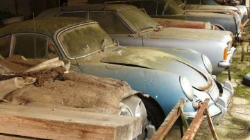 Colección de autos antiguos.