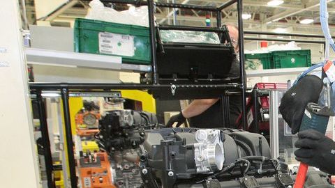 La actualización del motor Pentastar de Chrysler obedece a las normas de EPA.