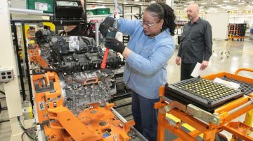 La actualización del motor Pentastar de Chrysler obedece a las normas de EPA.