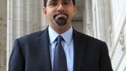 King fue nombrado para el cargo de comisionado estatal en mayo del 2011.