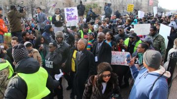 El reverendo de Nueva York, Al Sharpton, encabezó la manifestación en Washington.