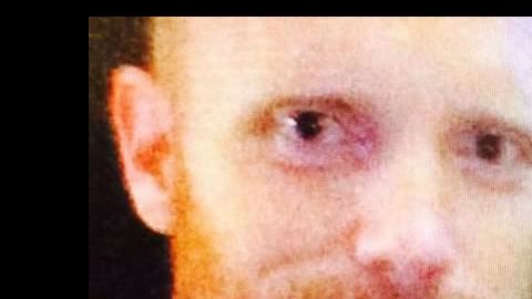 Bradley William Stone es el sospechoso que buscan las autoridades.