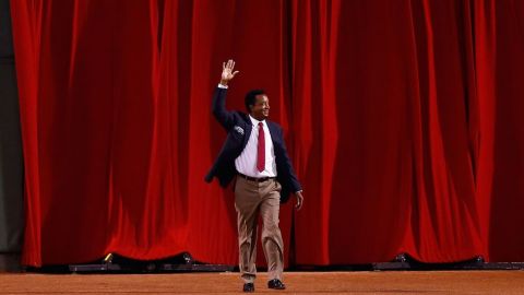 Foto: Pedro Martínez espera que los telones de la inmortalidad se levanten para él este martes en Nueva York.