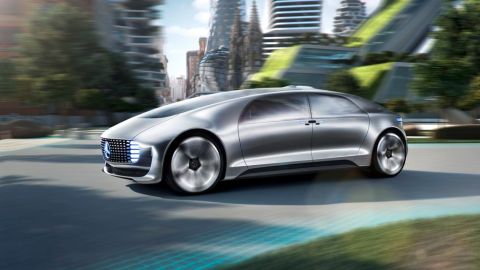 El nuevo F 015 de Mercedes Benz fue presentado en el CES de Las Vegas.