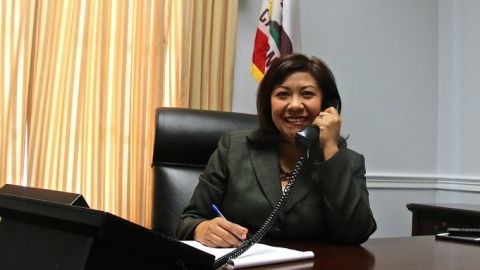 Norma Torres ya está trabajando para frenar el bloqueo a los alivios migratorios de los republicanos.