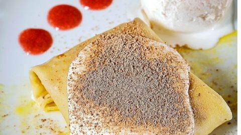 Puedes decorar tus crepas con tu dulce favorito.