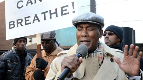 El servicio religioso se hizo por las víctimas de violencia.