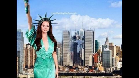 Lana del Rey fue motivo de burla por su parecido con la Estatua de la Libertad.