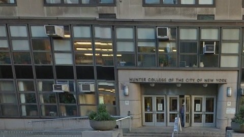Hunter College en Manhattan, del sistema CUNY,  es una de las que ha estado bajo investigación.