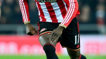 Jozy Altidore of Sunderland runs with the ball during the Barclays Premier League match between Sunderland and Hull City at the Stadium.