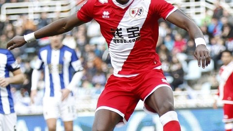 Manucho, autor del gol de la victoria  fue una amenaza toda la tarde para el portero Gero Rulli de Real Sociedad.