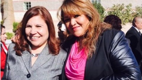 Olga Cordova, una pequeña empresaria del Valle de San Fernando, (der.) estará presente durante el informe del Estado de la Unión.