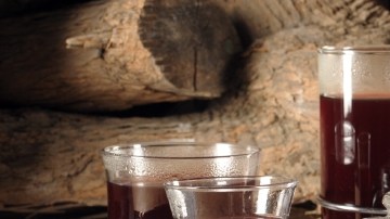 El vino caliente es una deliciosa forma de combatir el frío.