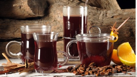 El vino caliente es una deliciosa forma de combatir el frío.