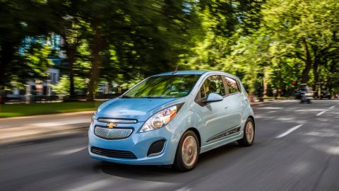 El Chevy Spark fue calificado como el auto más feo de 2014.