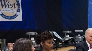 Joe Biden habla sobre educación en el Colegio Comunitario del Oeste de Los Ángeles, el viernes 23 de enero.