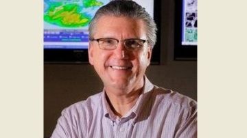 El meteorólogo del NWS Gary Szatkowski.