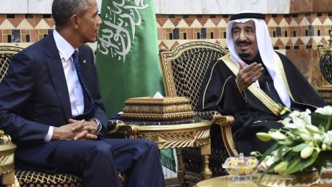 Obama junto al nuevo rey Salman bin Abdelaziz