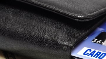 Los expertos recomiendan llamar a atención al cliente para procurar eliminar o rebajar algunas comisiones.