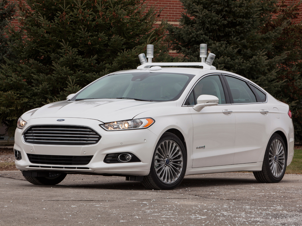 Ford realiza prueba de un Fusion Híbrido autónomo.