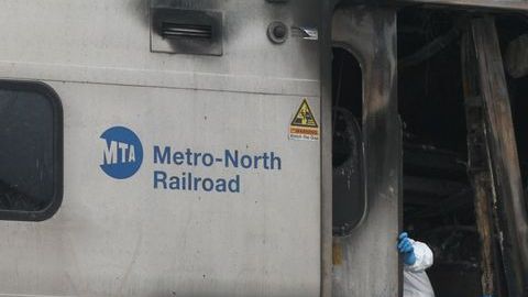 Seis personas murieron en el accidente de Metro-North.