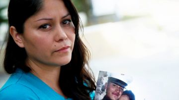 Margarita Reyes habla sobre su hermano Elias Reyes Jr., un marine que sirvió en Iraq y Afganistán y que se suicidó cuatro años después.