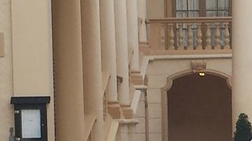 El presentador de Noticias de Univision 41, Jorge Viera, y su novia Anna Katherina Barbi.