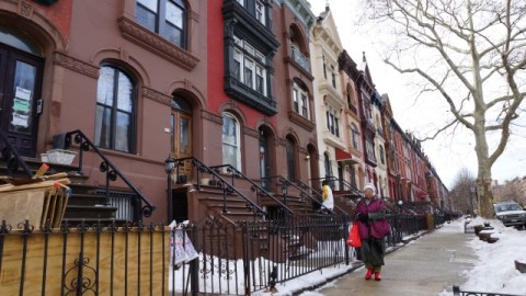 Los Brownstone son edificios emblemáticos de la zona de Bed-Stuy.