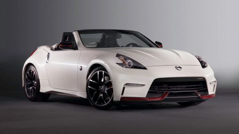 El Nissan 370Z Nismo Concept Roadster ofrece rendimiento y elementos deportivos.
